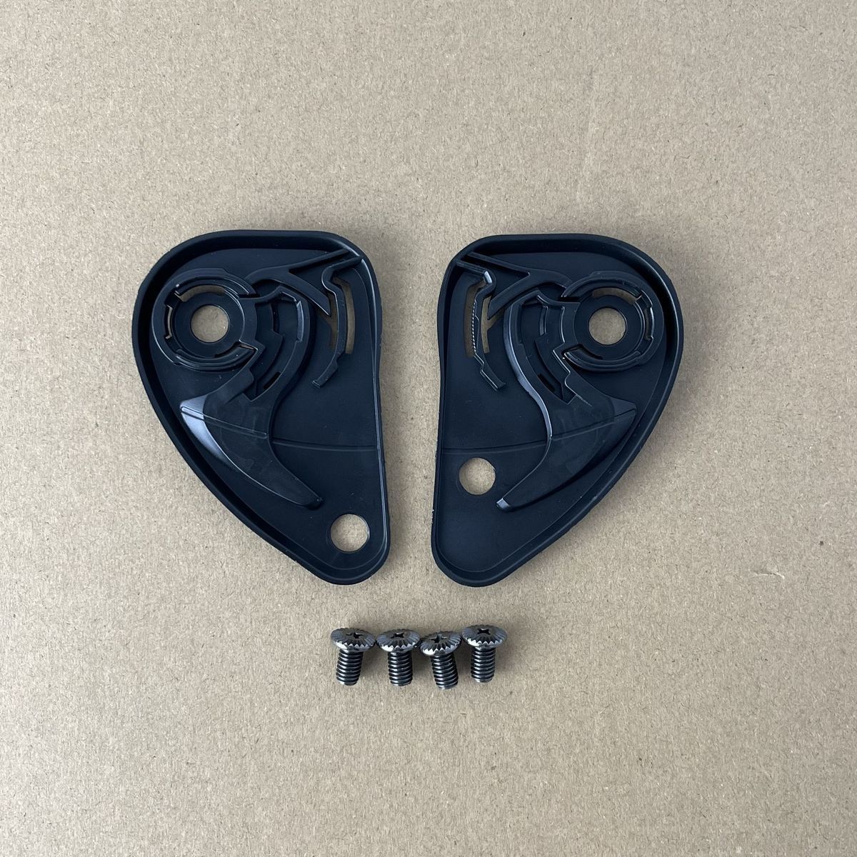 Helmet Visor Base Plate Pivot  - Motorcycle Gear Helmets 评论和价格